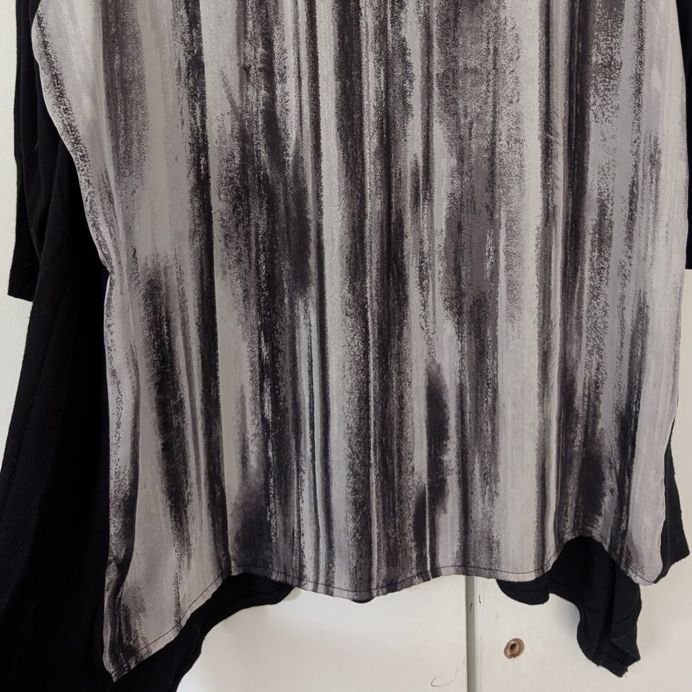 New Direction 1X beaded tunic, black and silver - Picture 4 of 4